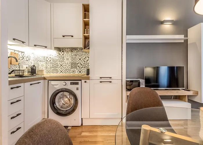 Apartment Sapienza - Modern House In Piazza Bologna *